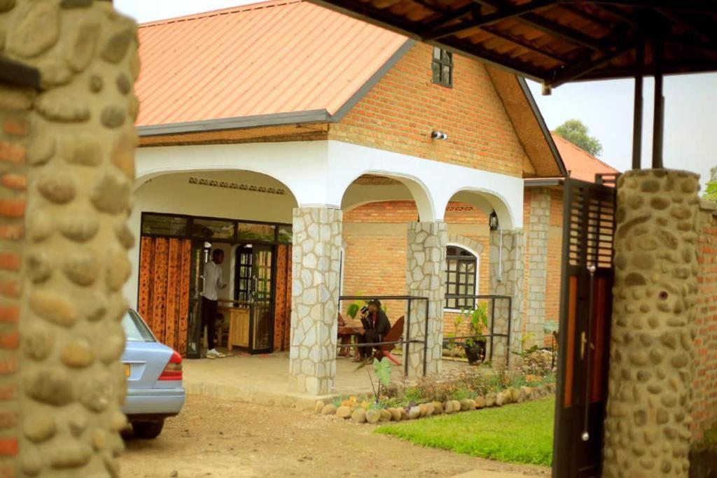 Urugano Virunga Palace Nyarugina Exterior foto